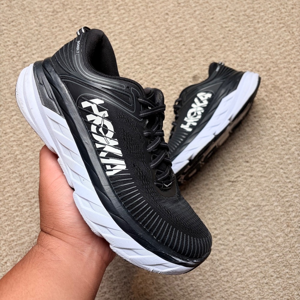 Hoka One One Bondi 7 Womens Running Shoes Black White 1110519 BWHT Size 7